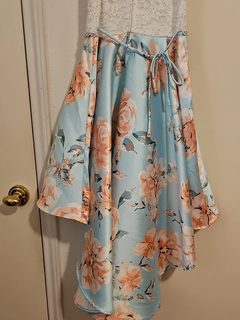 N/A sleeveless bodice